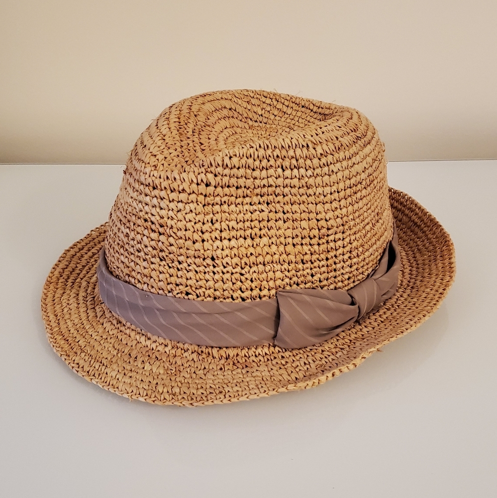 Bow straw fedora hat